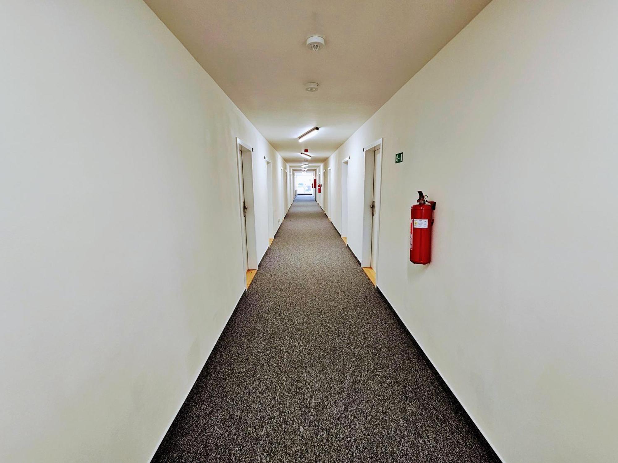 Appartement Live-inn Hotel-style 5 Apartments, 20 Mins To Centre, Gym, Reception, Free Parking, Lift, Roof Terrace & Game *