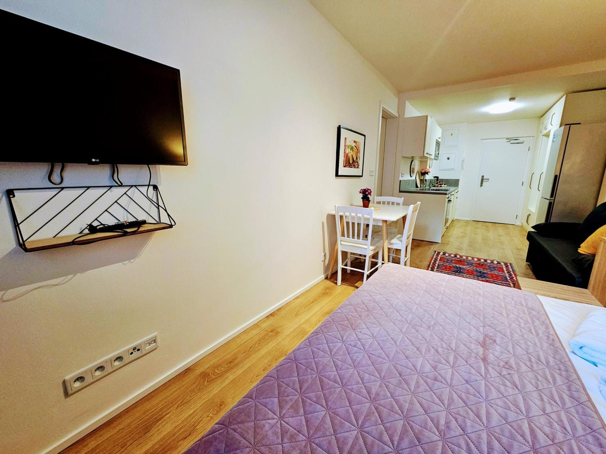 Appartement Live-inn Hotel-style 5 Apartments, 20 Mins To Centre, Gym, Reception, Free Parking, Lift, Roof Terrace & Game *