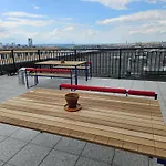 Live-Inn Prague Hotel-Style 5 Apartments, 20 Mins To Centre, Gym, Reception, Free Parking, Lift, Roof Terrace & Game Room