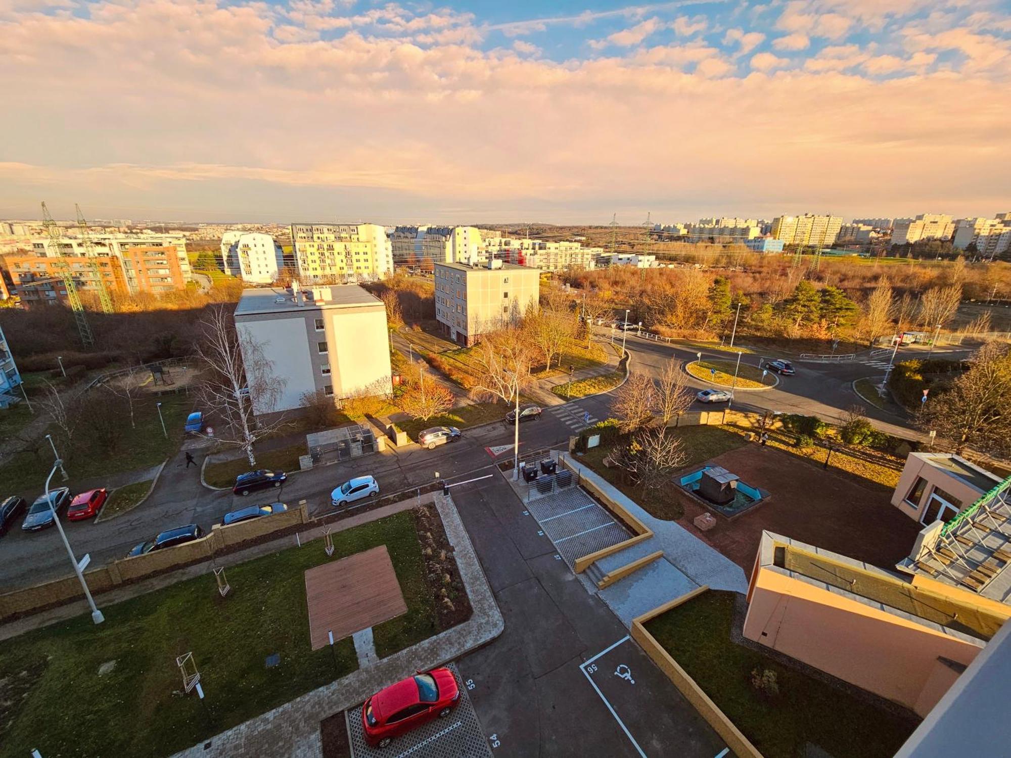 Apartmán Live-inn Hotel-style 5 Apartments, 20 Mins To Centre, Gym, Reception, Free Parking, Lift, Roof Terrace & Game *