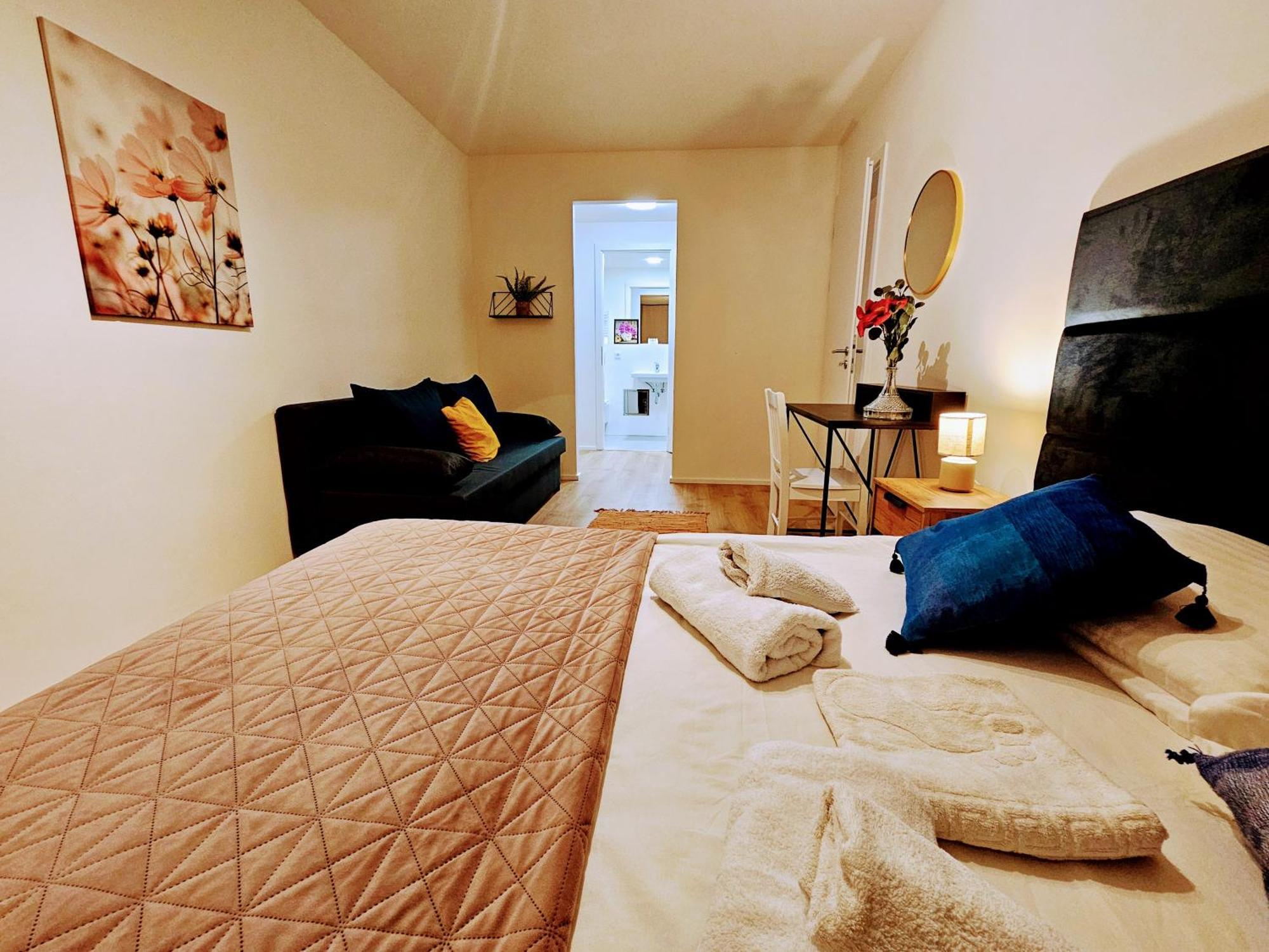 Live-inn Hotel-style 5 Apartments, 20 Mins To Centre, Gym, Reception, Free Parking, Lift, Roof Terrace & Game Apartmán