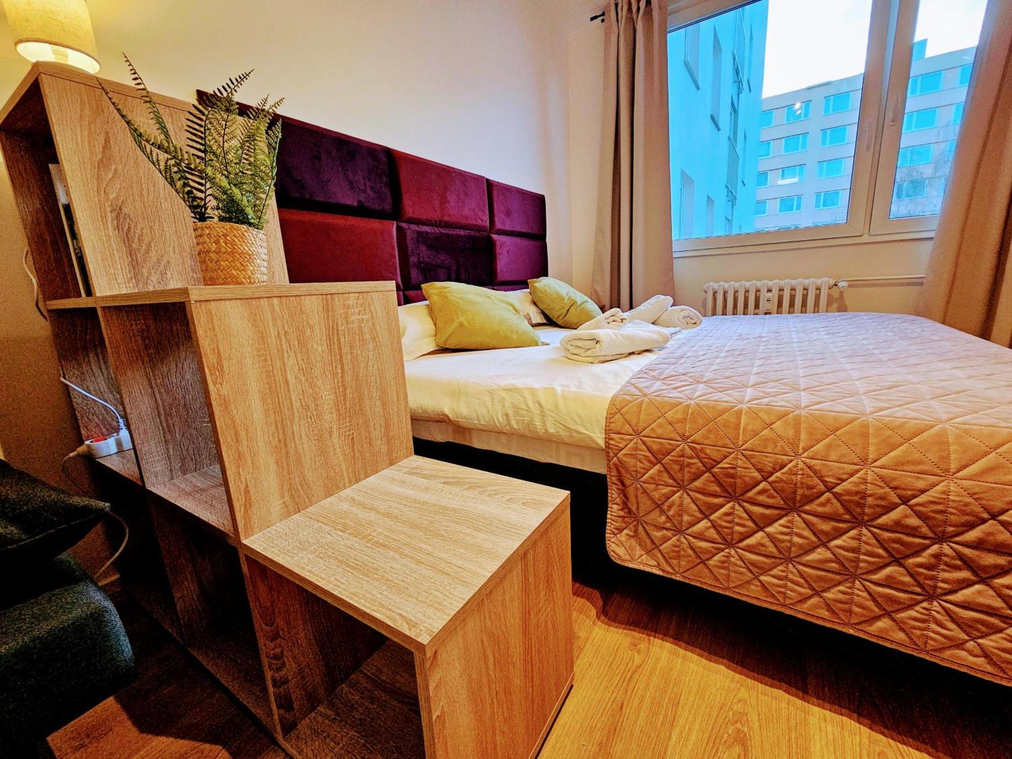 Apartmán Live-inn Hotel-style 5 Apartments, 20 Mins To Centre, Gym, Reception, Free Parking, Lift, Roof Terrace & Game